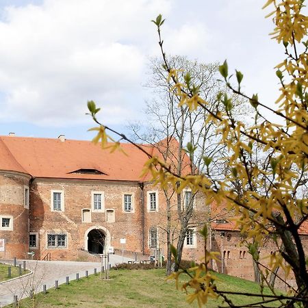 Burghotel Bad Belzig Bagian luar foto